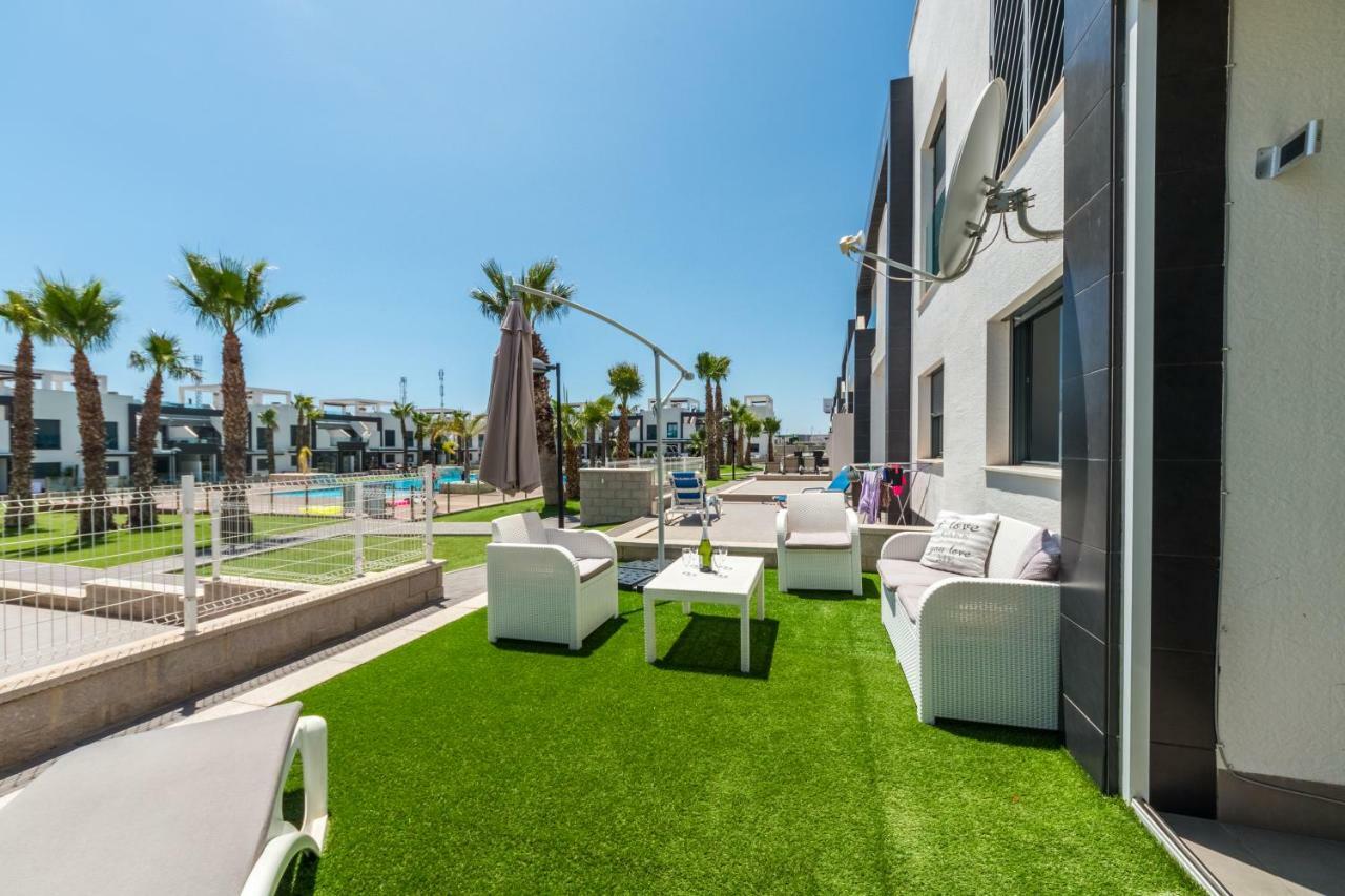 Oasis F 3003 * Orihuela